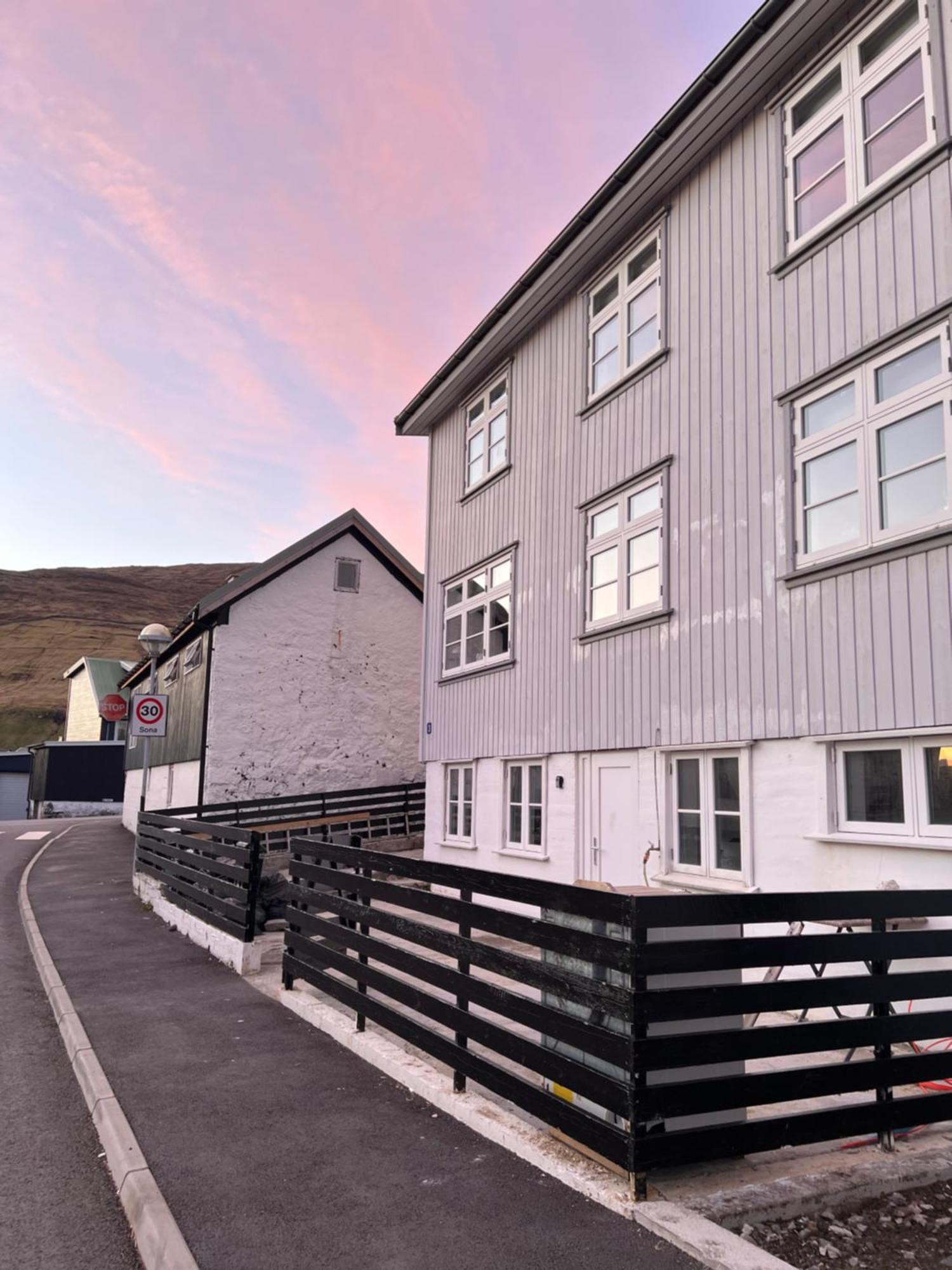 Cory & Torfinn House Sørvágur Exteriör bild